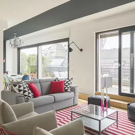 Apartment With View In 6 Perss *